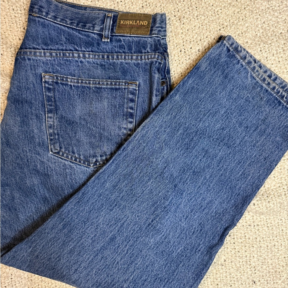 Kirkland Signature Relaxed Blue Jeans with Faded Vintage Look